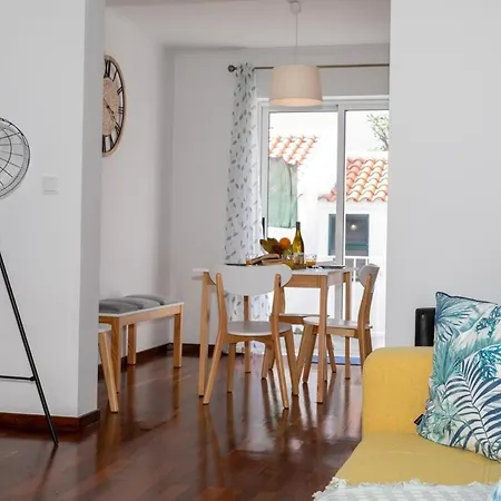 Gasthuis Guestready - Monaco Nest Ponta Delgada