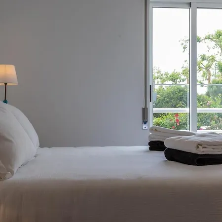 Gasthuis Guestready - Monaco Nest Ponta Delgada